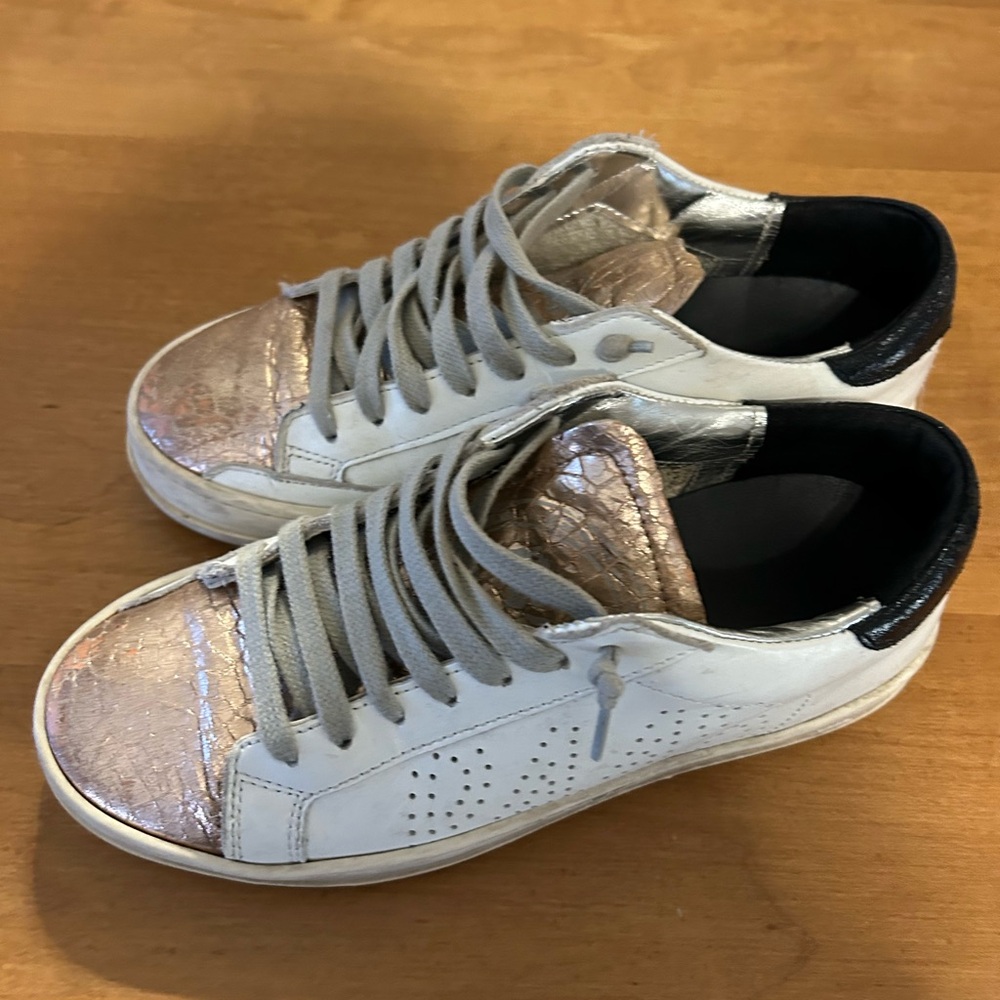 P448 Bronze and cream